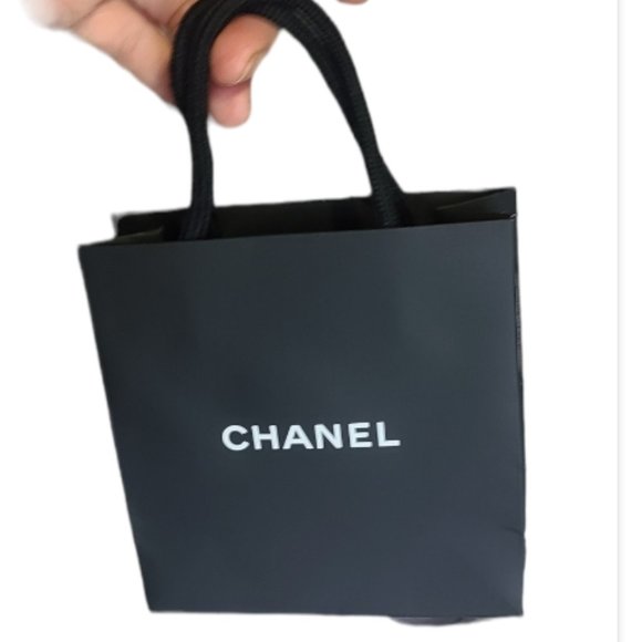 🧧Authentic Chanel Camille Flower Jewelry/Beauty/Gift Bag❤️+GIFT - Picture 2 of 9